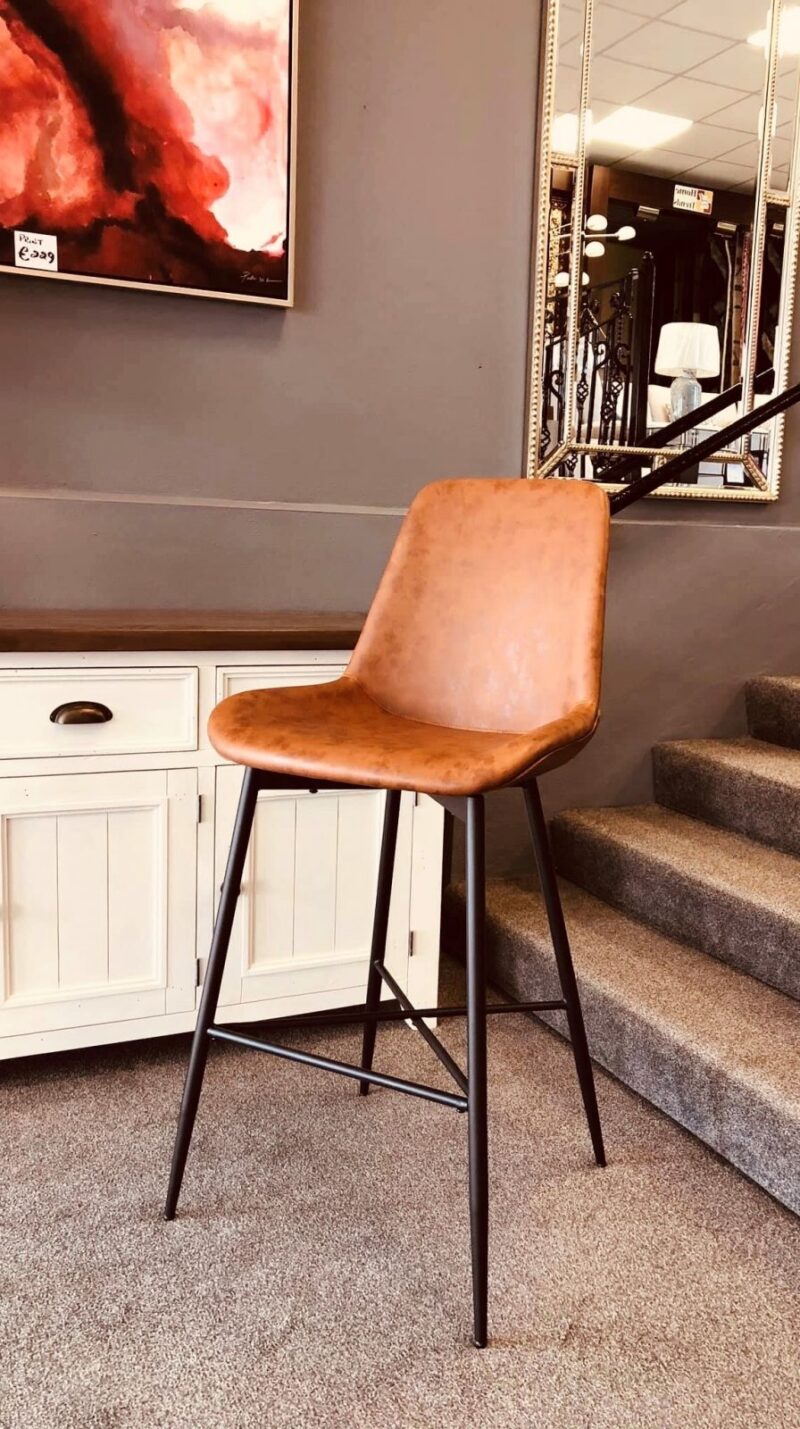 Charlotte Barstool