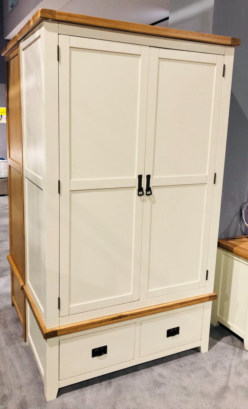 Skellig 2 Door Robe